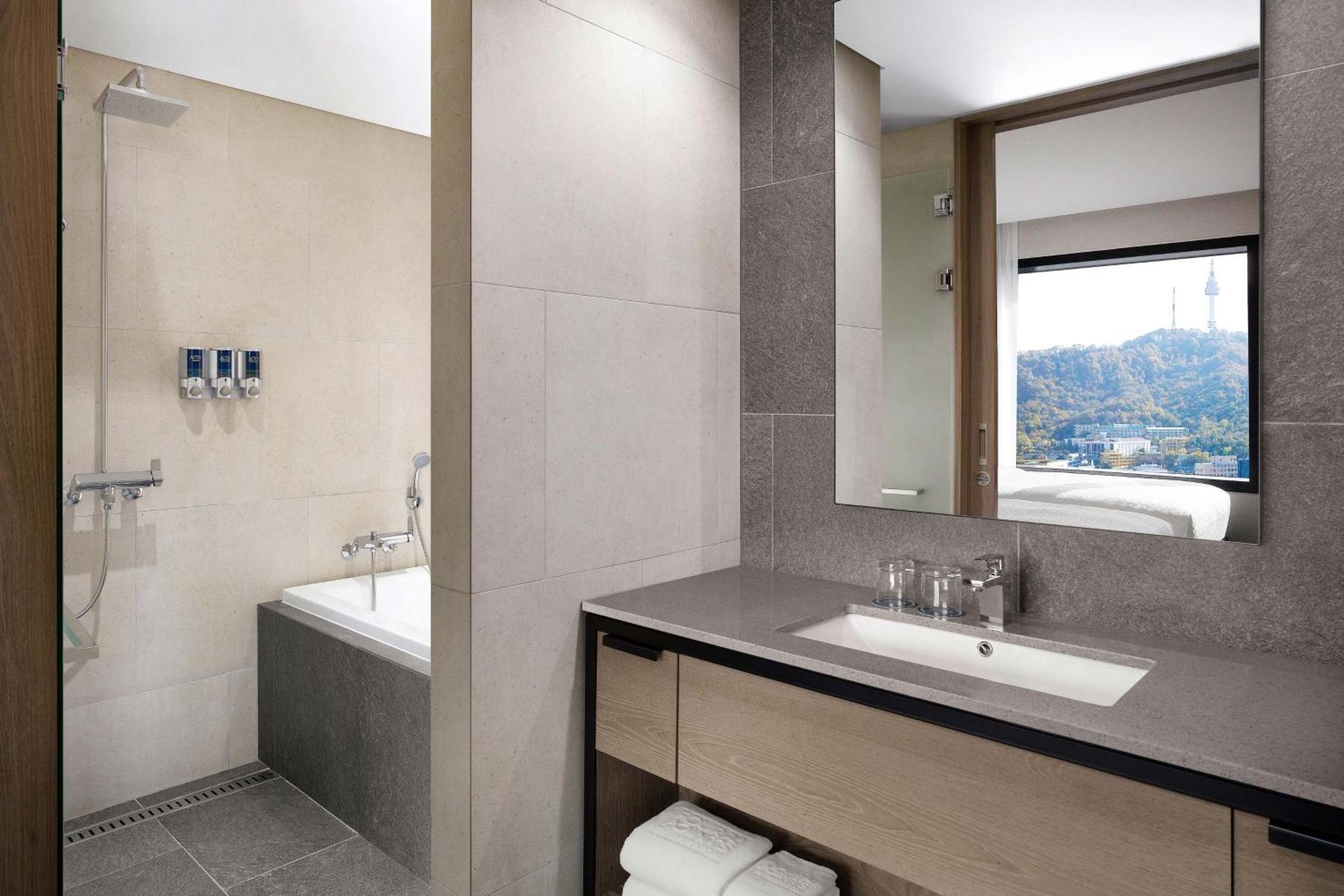 Hotel Four Points By Sheraton Josun, Myeongdong Seoul