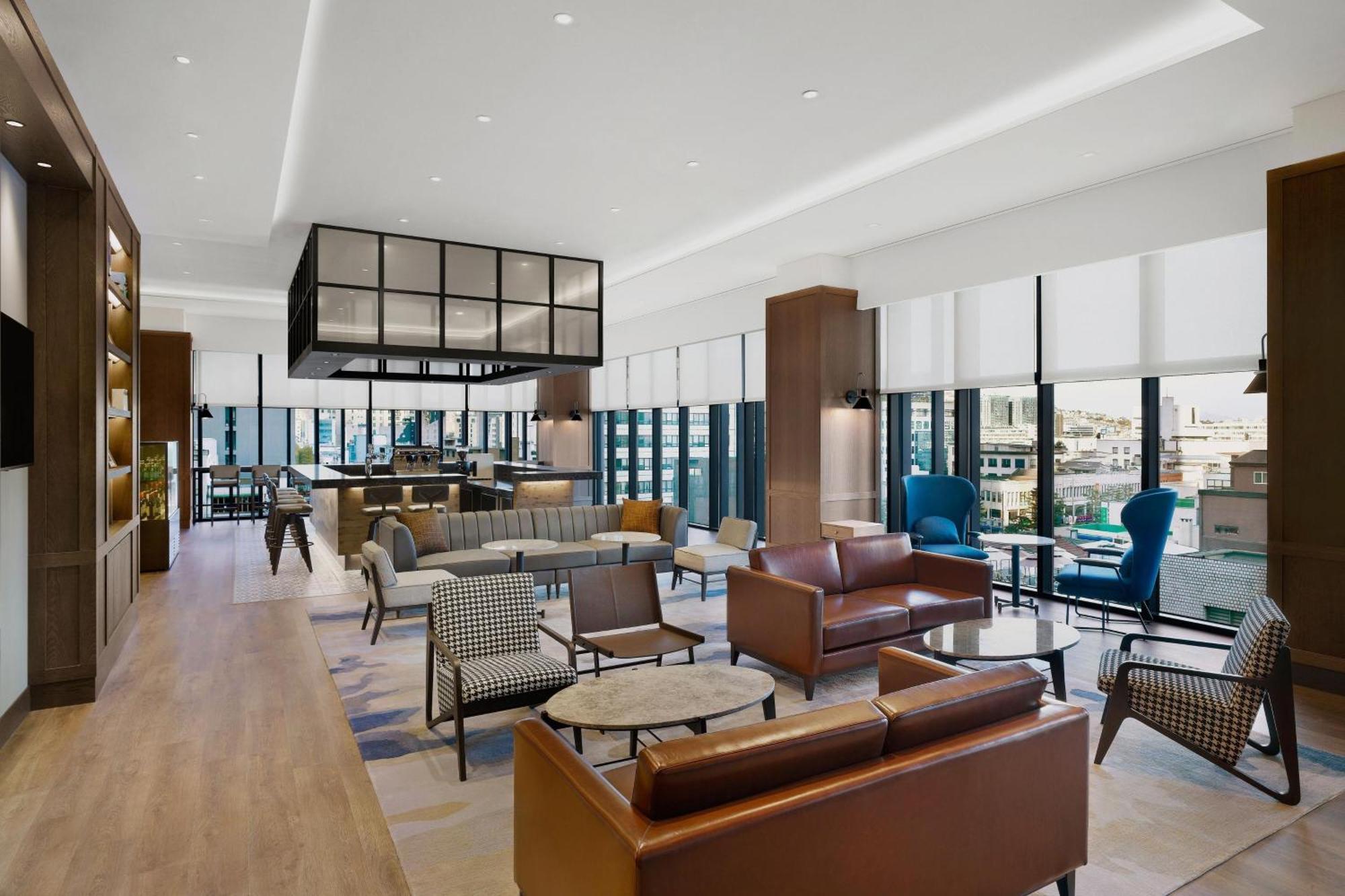 Four Points By Sheraton Josun, Myeongdong Hotel 4*